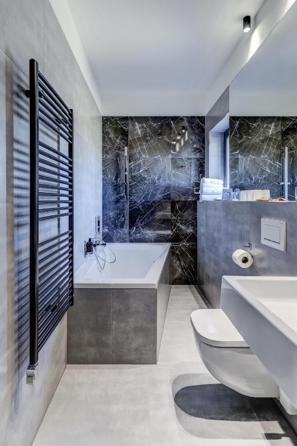 Hotel Maralak Kuncice pod Ondrejnikem Bagian luar foto