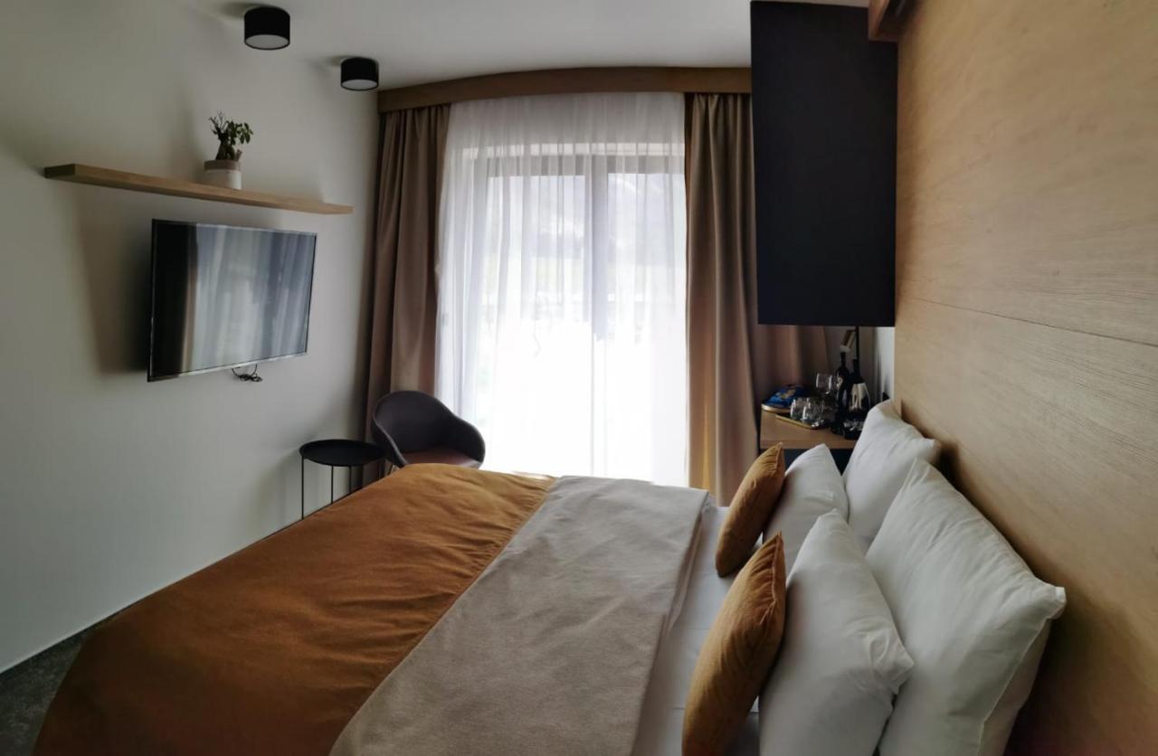 Hotel Maralak Kuncice pod Ondrejnikem Bagian luar foto