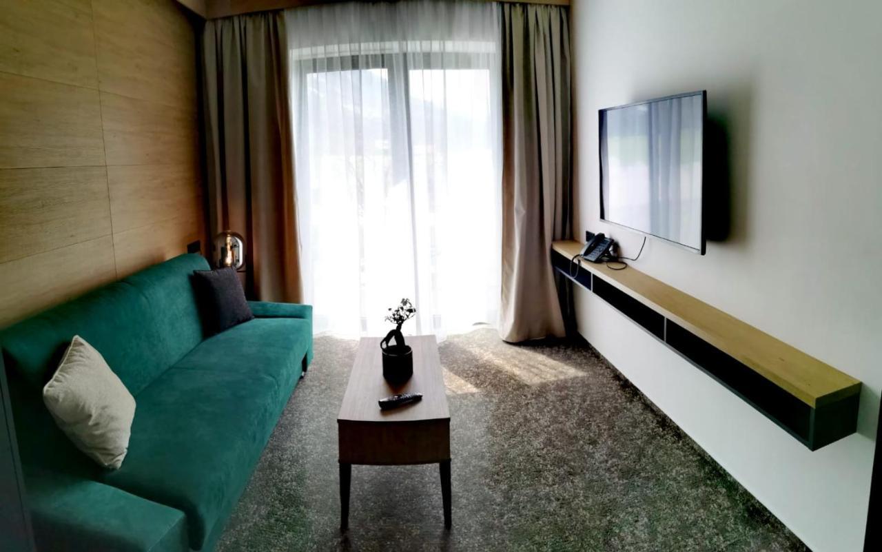 Hotel Maralak Kuncice pod Ondrejnikem Bagian luar foto