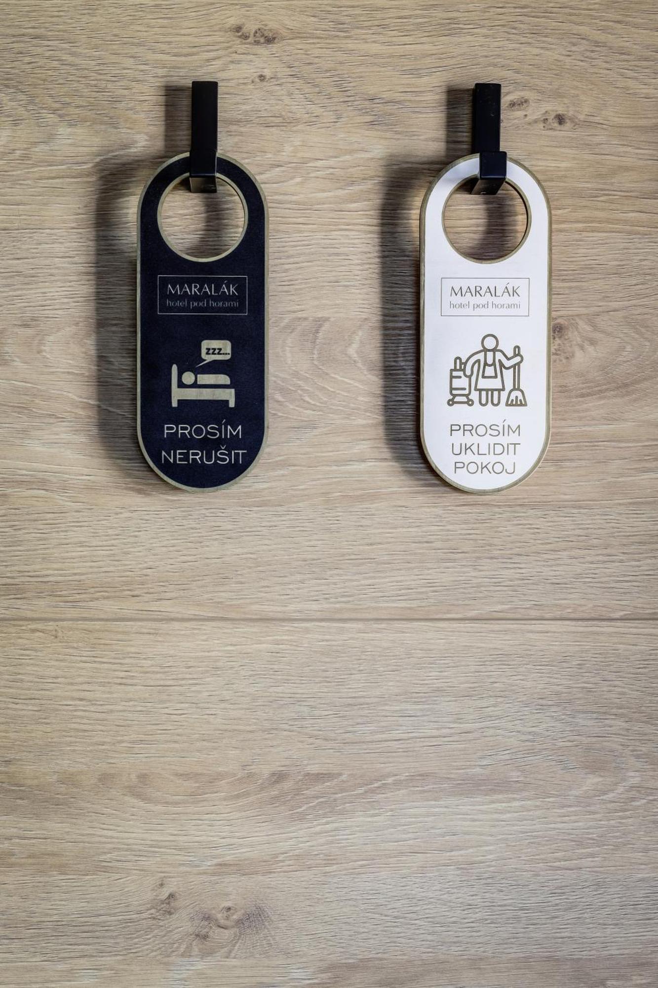 Hotel Maralak Kuncice pod Ondrejnikem Bagian luar foto